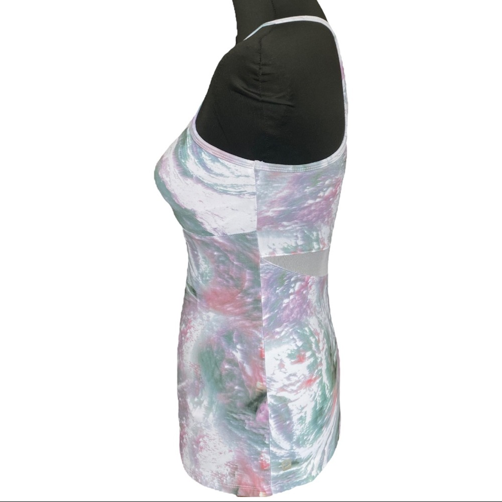 Fabletics Daphne Performance Tank - Picture 4 of 14